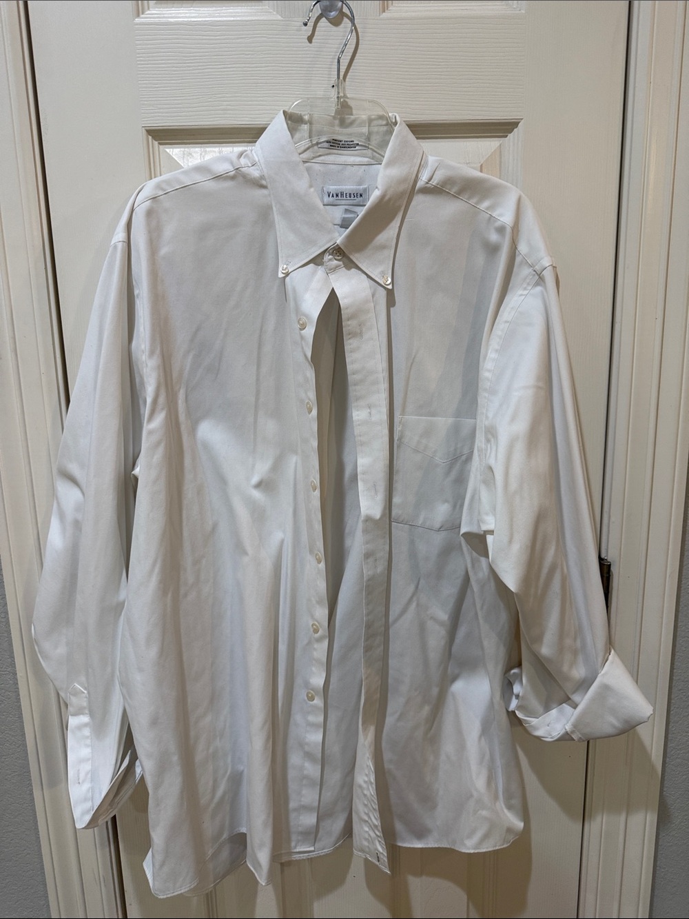 Van Heusen Men’s White Long-Sleeve Button-Up Dress Shirt
